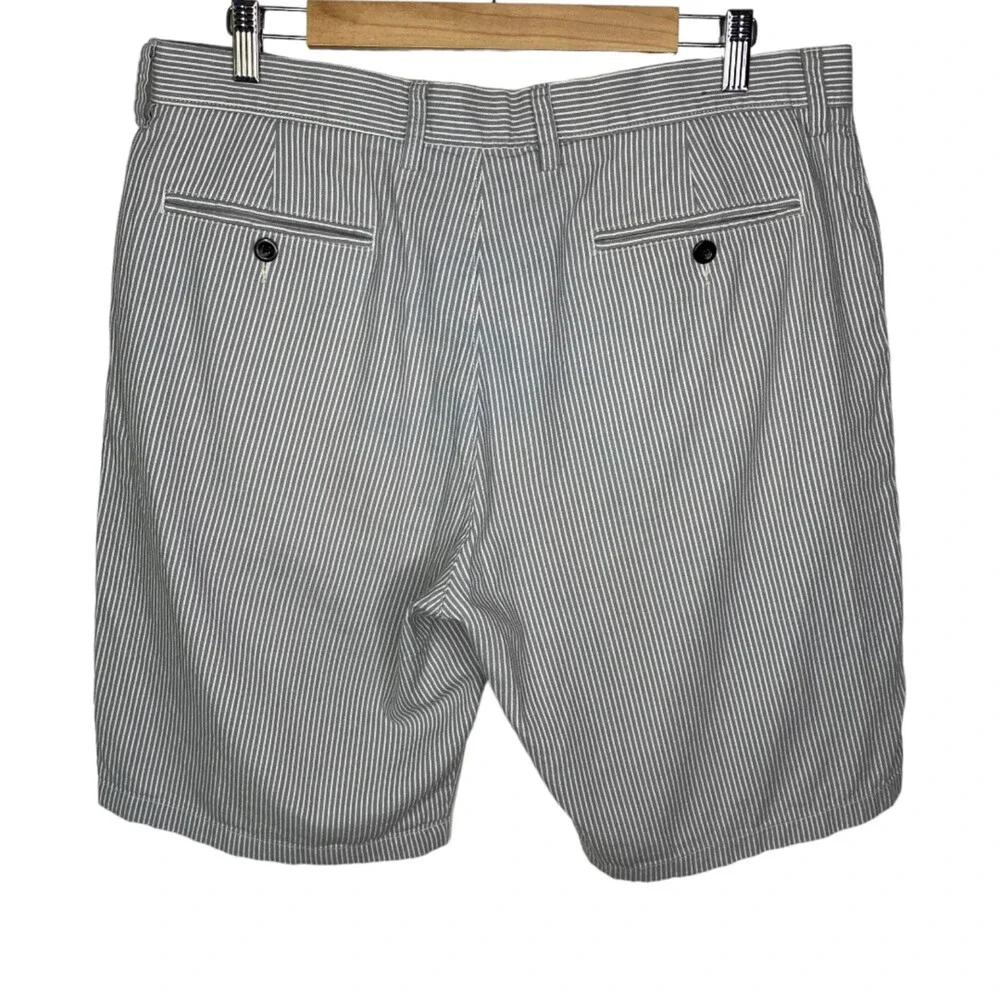 J Crew Club mens gray striped chino shorts size 34